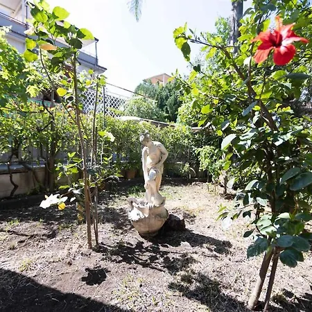 Villino Con Giardino Terrazzo E Parcheggio Privato Apartamento *