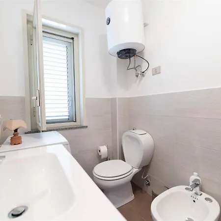 Villino Con Giardino Terrazzo E Parcheggio Privato Apartment